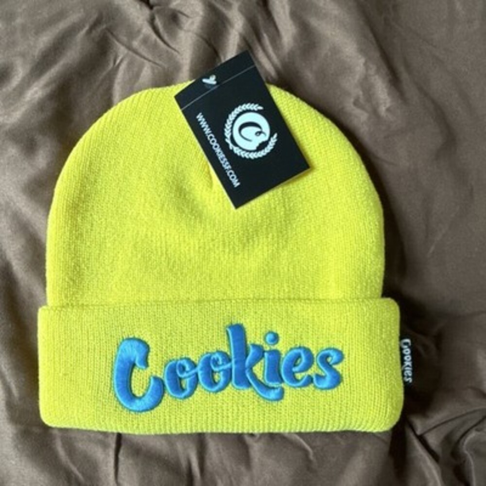 COOKIES ORIGINAL LOGO EMBROIDERED BEANIE YELLOW/BLUE ONE SIZE FITS ALL NWT